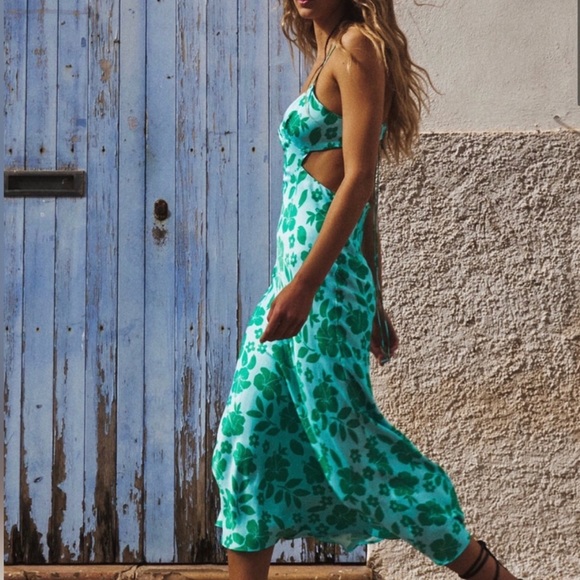 Zara satin effect floral maxi dress - Picture 2 of 4